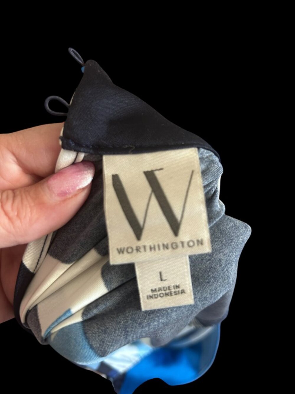 NWT Worthington Blue Abstract Print Mock Neck Blouse Size M Flutter Sleeve - Picture 2 of 6